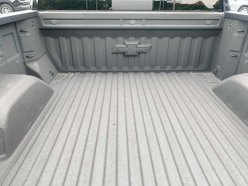 Certified 2022 Chevrolet Silverado 1500 LT Trail Boss w/ Convenience Package II AWD/4WD image 25