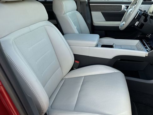 Certified 2025 Hyundai Santa Fe Limited image 22