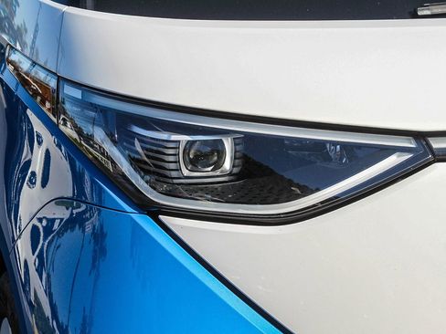 Used 2025 Volkswagen ID. Buzz 1st Edition image 4