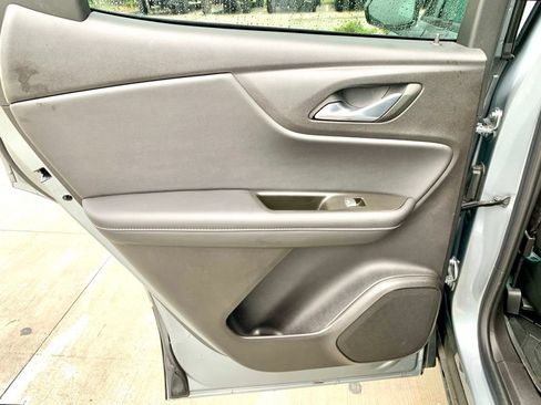 Used 2024 Chevrolet Blazer LT w/ Convenience Package FWD image 16