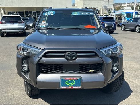 Used 2022 Toyota 4Runner SR5 Premium w/ Moonroof Package RWD image 2