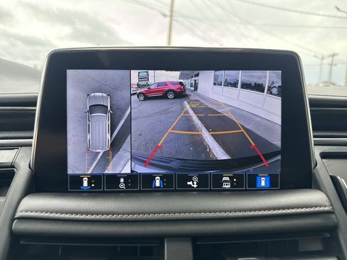 Used 2021 GMC Yukon AT4 w/ AT4 Premium Package AWD/4WD image 47