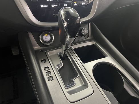 Used 2022 Nissan Murano SV w/ SV Midnight Edition Package image 18