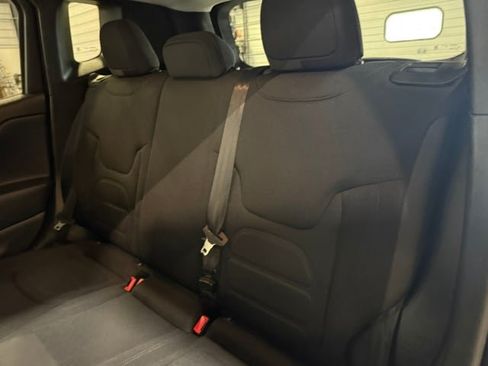 Certified 2017 Jeep Renegade Altitude AWD/4WD image 34