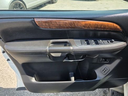 Used 2014 Nissan Armada Platinum w/ 2nd Row Captain Seat Package image 11