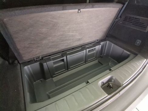 Used 2025 Nissan Pathfinder SV image 28