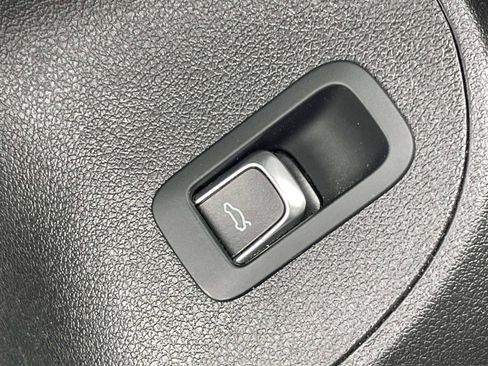 Used 2016 Audi Q5 2.0T Premium Plus AWD/4WD image 18