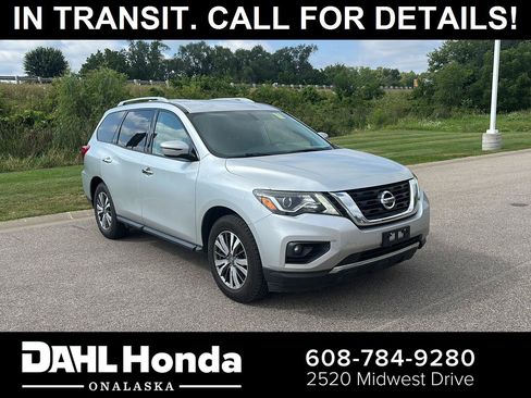 Used 2020 Nissan Pathfinder SV AWD/4WD image 1