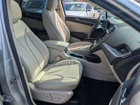 Used 2019 Lincoln MKC Reserve w/ MKC Technology Package image 16