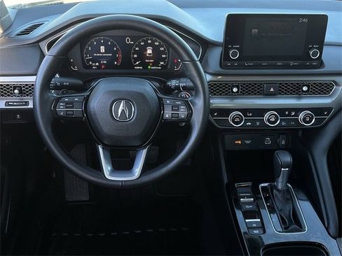 Certified 2025 Acura Integra Base image 12