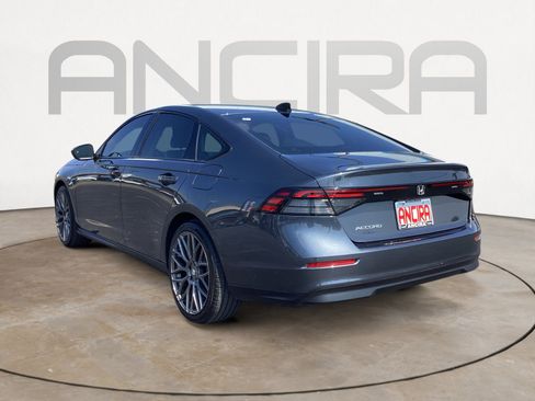 Used 2025 Honda Accord SE image 8