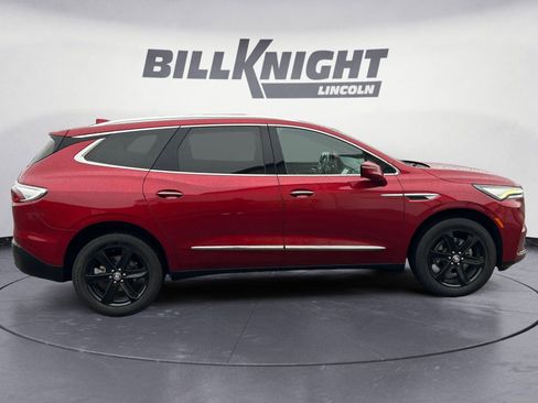Used 2023 Buick Enclave Essence w/ Experience Buick Package FWD image 6