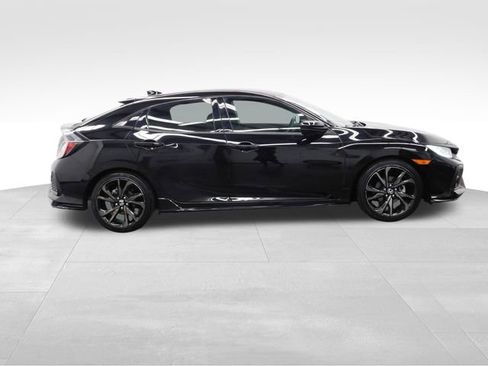 Used 2018 Honda Civic Sport image 10