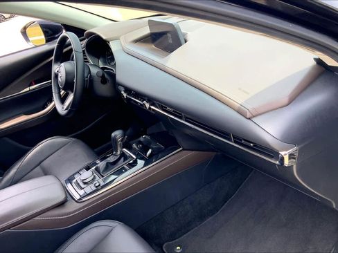 Used 2024 MAZDA CX-30 AWD 2.5 S w/ Premium Package image 18