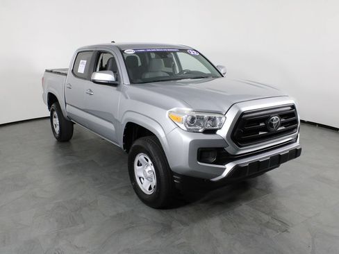 Used 2022 Toyota Tacoma SR w/ SR Convenience Package RWD image 4