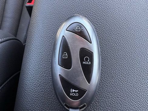 Used 2025 Hyundai Elantra Limited FWD image 29
