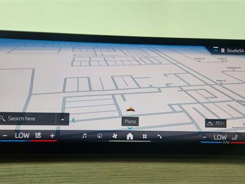 Used 2025 BMW 330i xDrive Sedan image 44