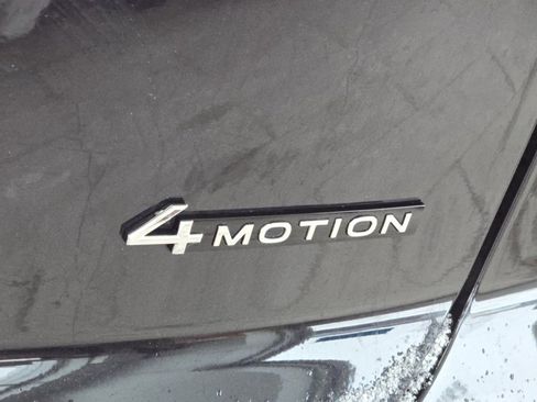 New 2024 Volkswagen Atlas Cross Sport SEL R-Line image 8