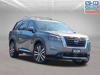 Used 2023 Nissan Pathfinder Platinum