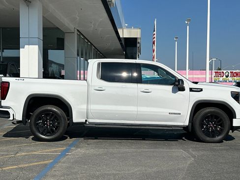 New 2026 GMC Sierra 1500 Elevation w/ Elevation Premium Package image 4