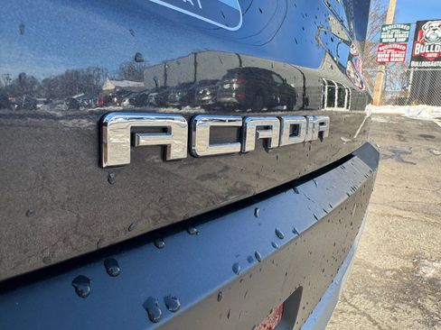 Used 2017 GMC Acadia SLT image 36