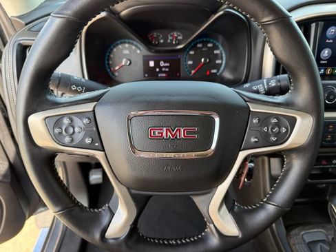Used 2022 GMC Canyon Denali RWD image 12