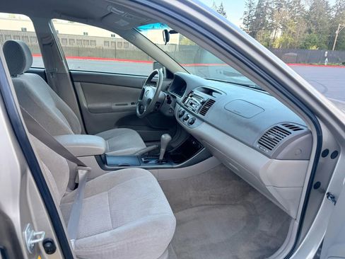 Used 2003 Toyota Camry LE FWD image 11