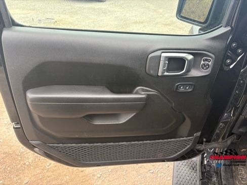 Used 2020 Jeep Wrangler Unlimited Sport image 15