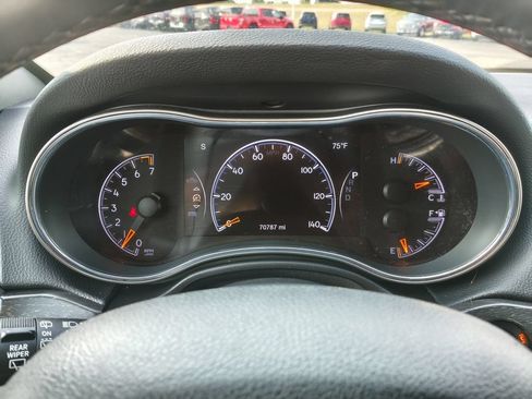 Used 2018 Jeep Grand Cherokee Altitude AWD/4WD image 29