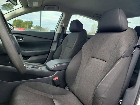 Certified 2024 Honda Accord LX image 11