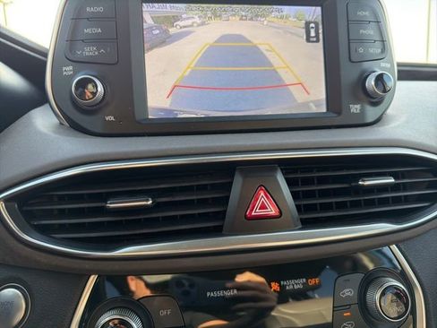 Used 2019 Hyundai Santa Fe Limited image 15