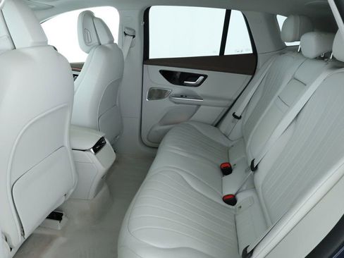 Used 2023 Mercedes-Benz EQE 500 4MATIC SUV image 19