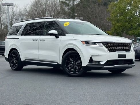 Used 2022 Kia Carnival SX image 2