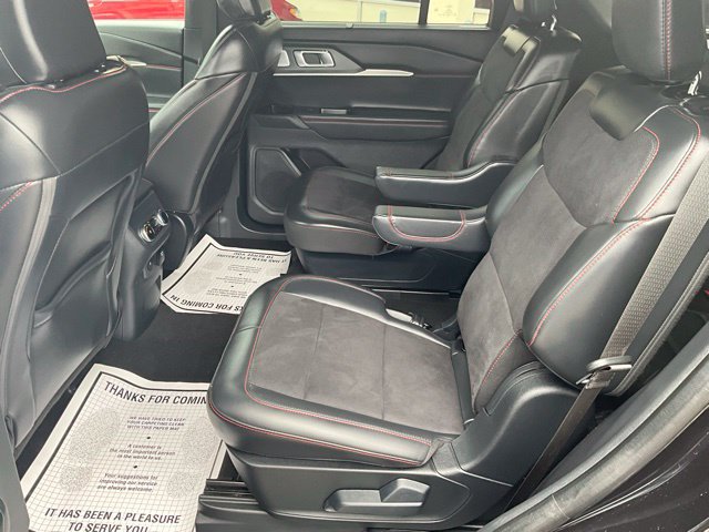 Used 2025 Ford Explorer ST AWD/4WD image 12