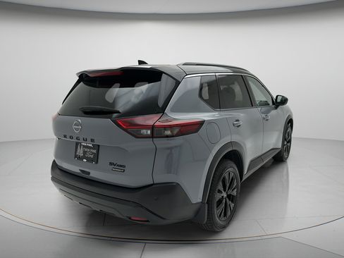 Used 2023 Nissan Rogue SV w/ SV Premium B Package AWD/4WD image 3