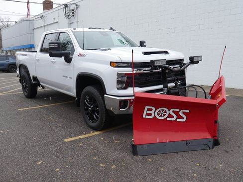 New 2025 Chevrolet Silverado 2500 LT image 2