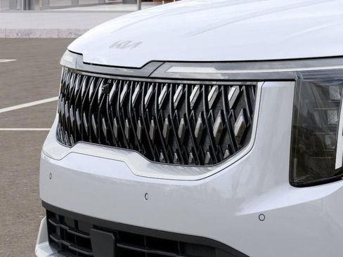New 2026 Kia Carnival LX FWD image 12