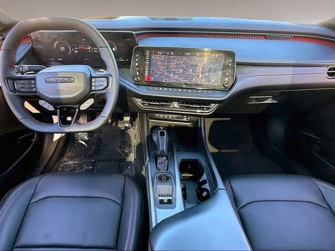 Used 2024 Dodge Charger R/T w/ Plus Group image 7