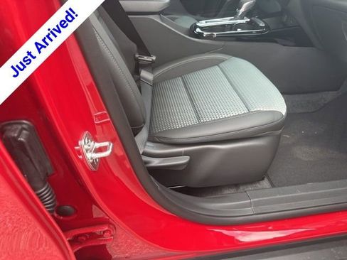 New 2026 Chevrolet Trax LT FWD image 31