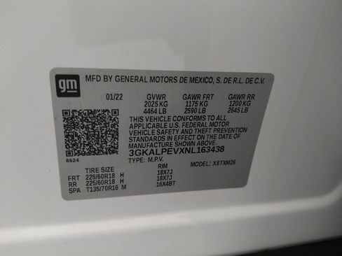 Used 2022 GMC Terrain SLT w/ LPO, Floor Liner Package image 33