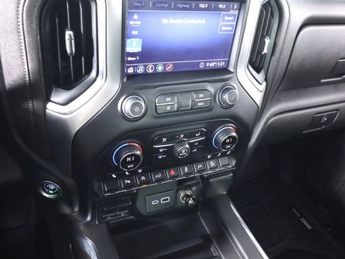 Used 2020 Chevrolet Silverado 1500 LTZ image 16