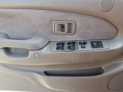 Used 2003 Toyota Tacoma PreRunner RWD image 15