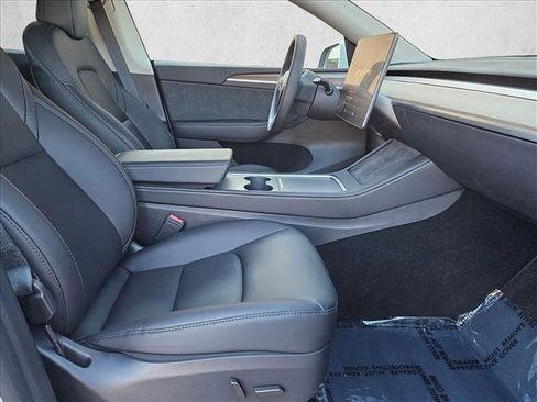 Used 2024 Tesla Model Y Long Range image 20