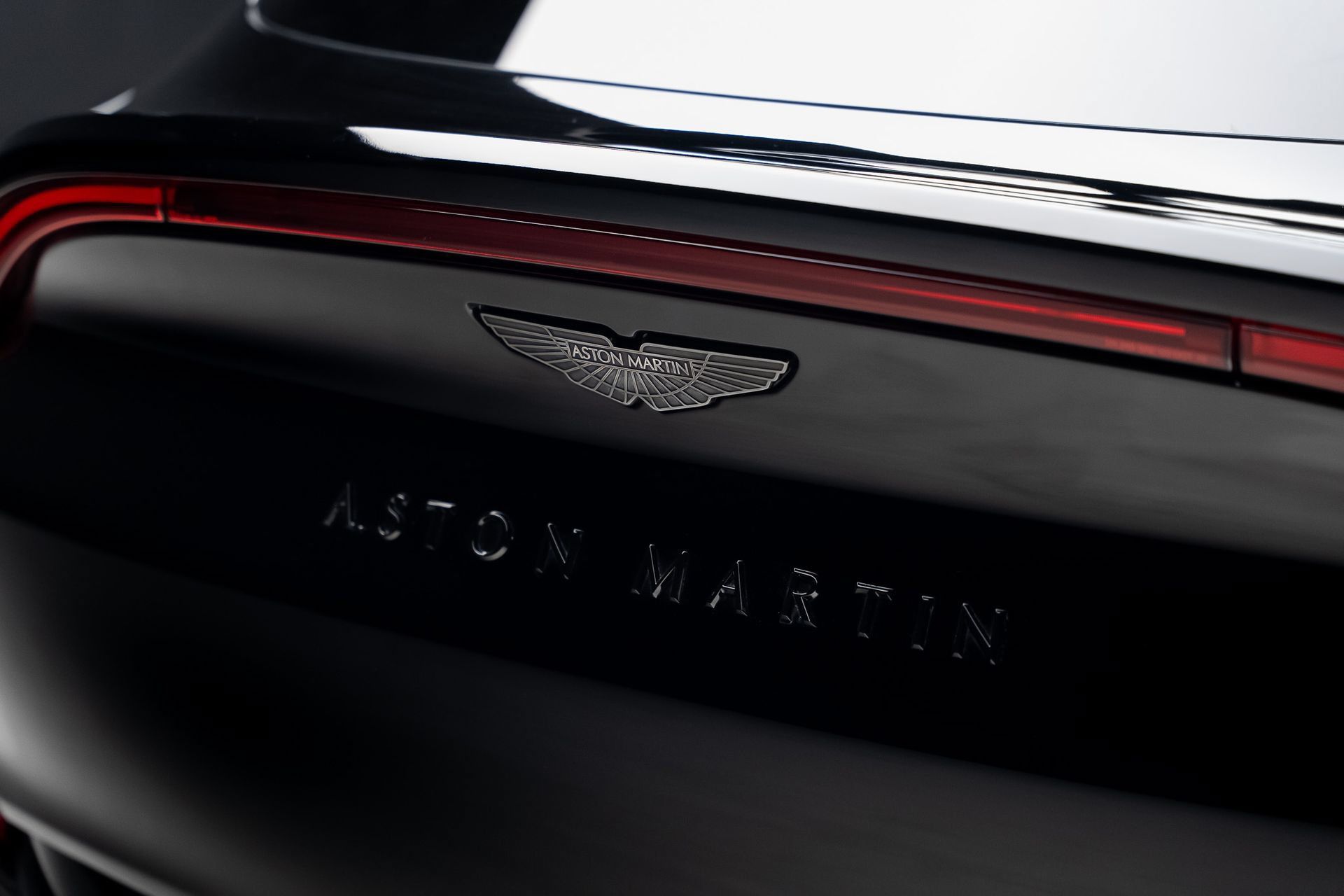 Used 2023 Aston Martin DBX 707 AWD/4WD image 28