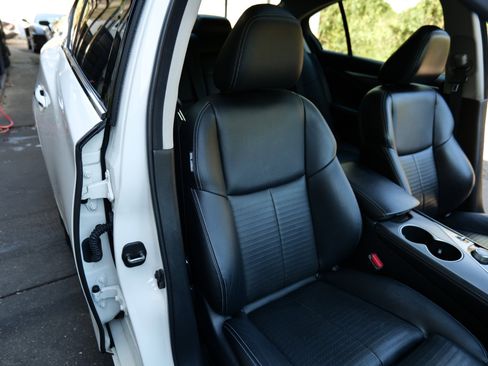 Used 2019 INFINITI Q50 Sport w/ Proactive Package image 40