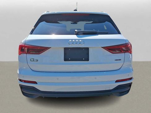Used 2024 Audi Q3 2.0T Premium w/ Convenience Package AWD/4WD image 29