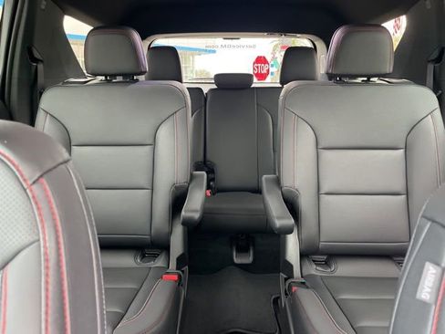 New 2026 Chevrolet Traverse Z71 w/ Enhanced Driving Package image 42