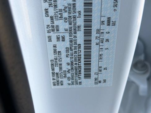 Used 2024 Ford F250 XLT AWD/4WD image 37
