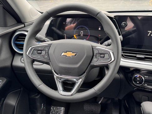 New 2026 Chevrolet Trax LT w/ Driver Confidence Package image 7