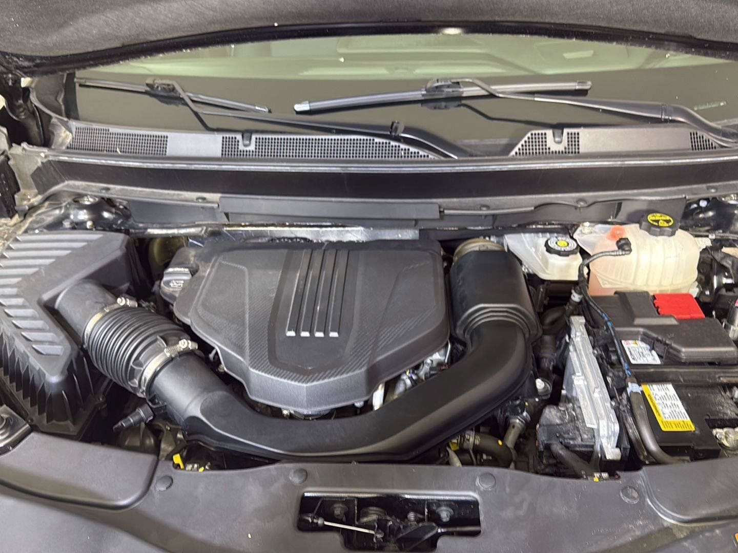 Used 2024 GMC Acadia Elevation FWD image 7